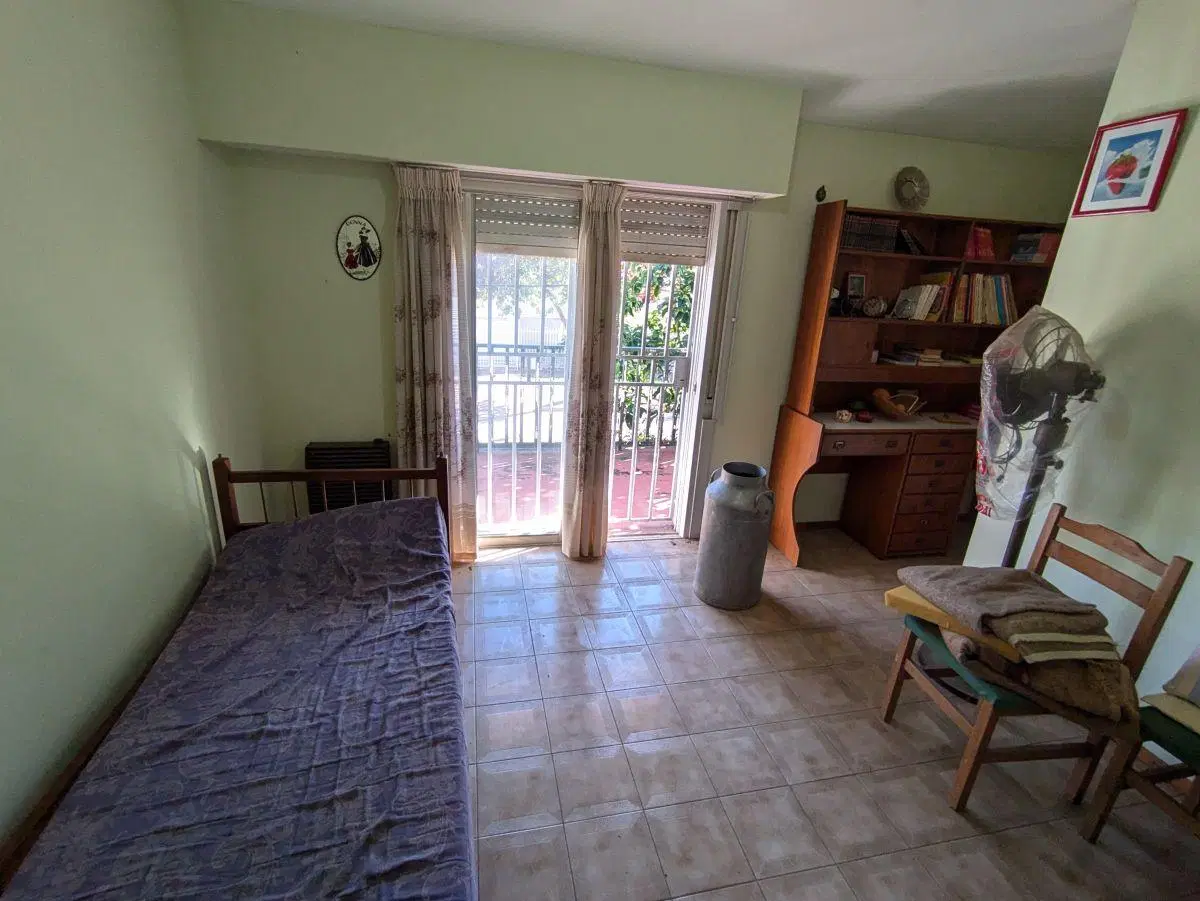 Se VENDE casa en Alberdi 1