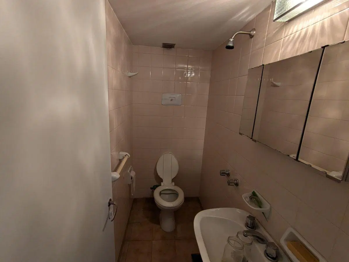 Se VENDE casa en Alberdi 3