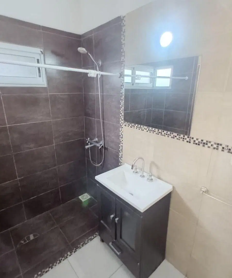 Se ALQUILA departamento interno en Alberdi 2