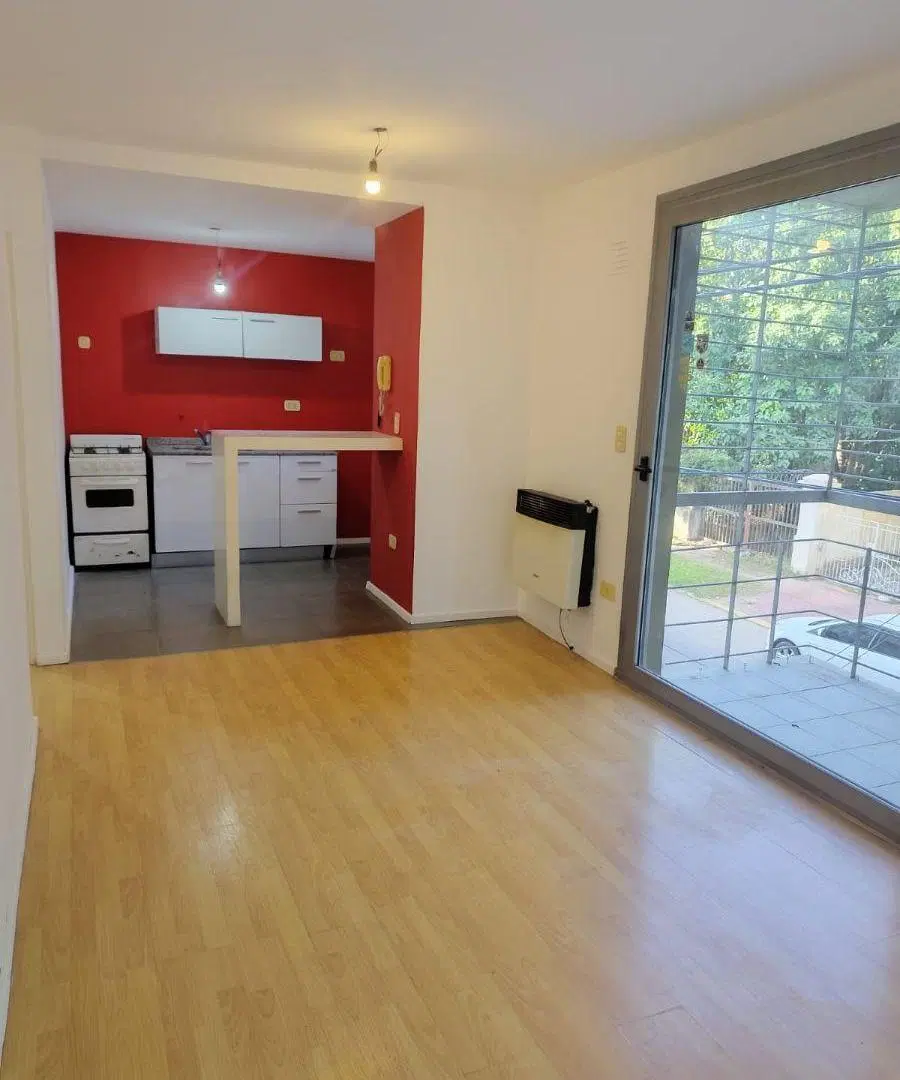 Se ALQUILA departamento en José Hernández 797 3