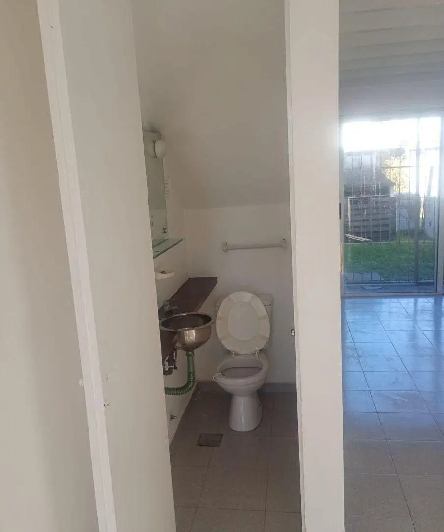Se ALQUILA casa en La Florida 5