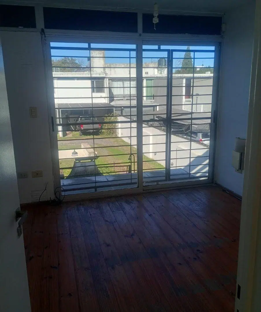 Se ALQUILA casa en La Florida 1