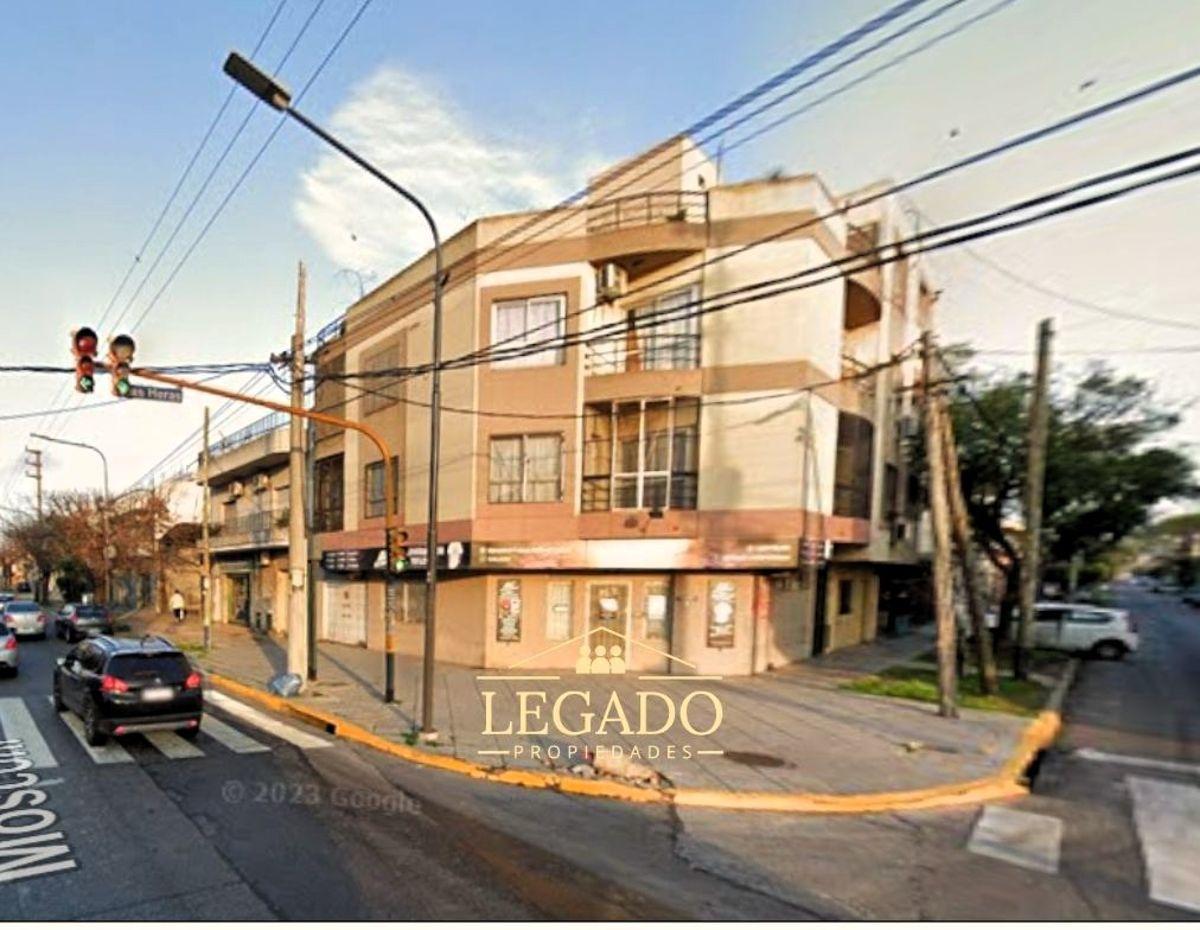 Local comercial - 100m2 - Mosconi y Las Heras - Lomas del Mirador
