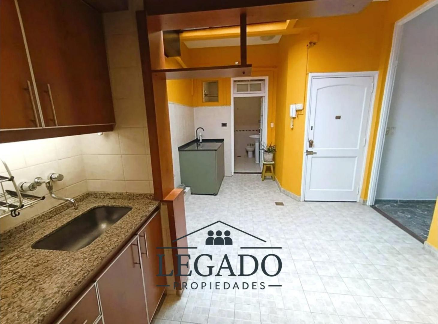 ## RESERVADO ## PH 3 Ambientes - Villa Devoto - Balcón - Reciclado - Sin Expensas