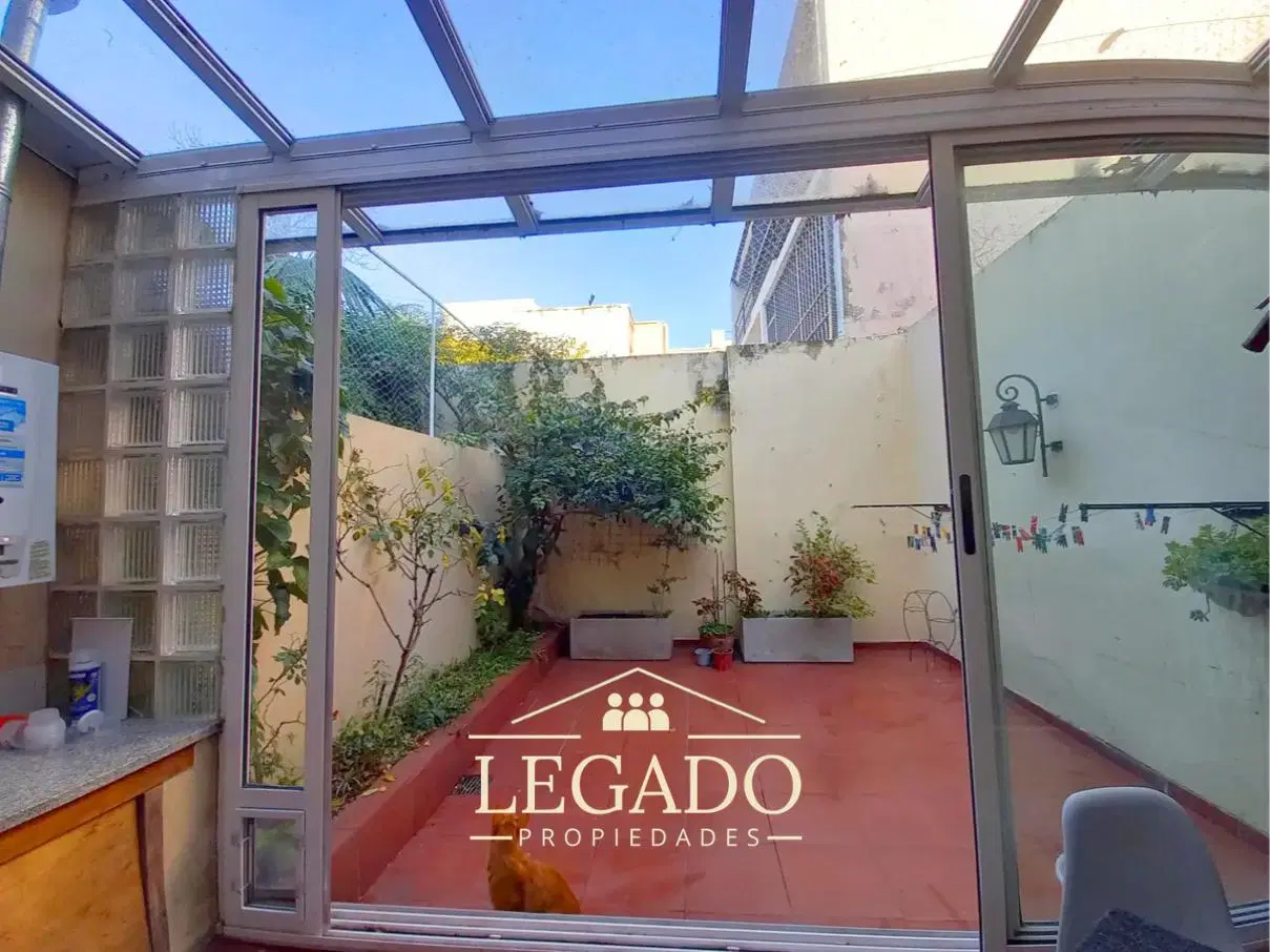 PH 2 ambientes - APTO PROFESIONAL - Villa del Parque - Patio propio - Al frente - Entrada Independie 2