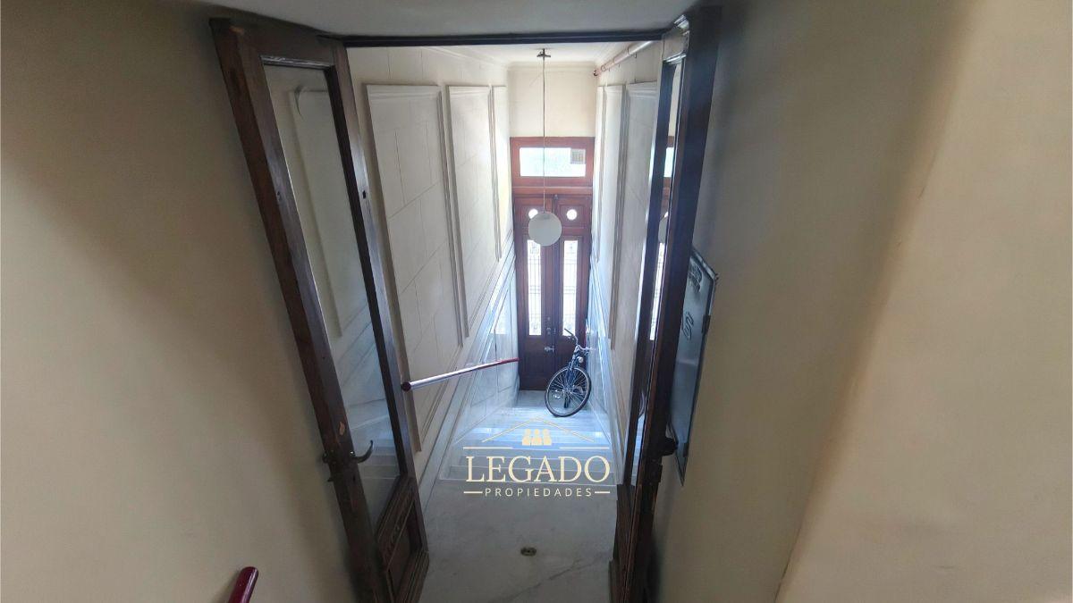 Foto de PH Único, 1er Piso a La Calle, 3 Dorm., Esritorio u Oficina, TZA y QCHO, imagen 4