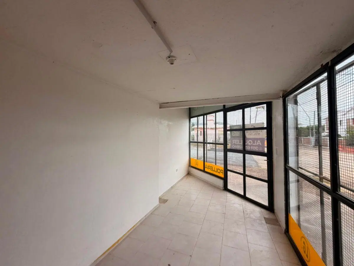 ALQUILO LOCAL 55 M2 SOBRE AV. SIMON BOLIVARD – LA CALERA – B° INDUSTRIAL 2