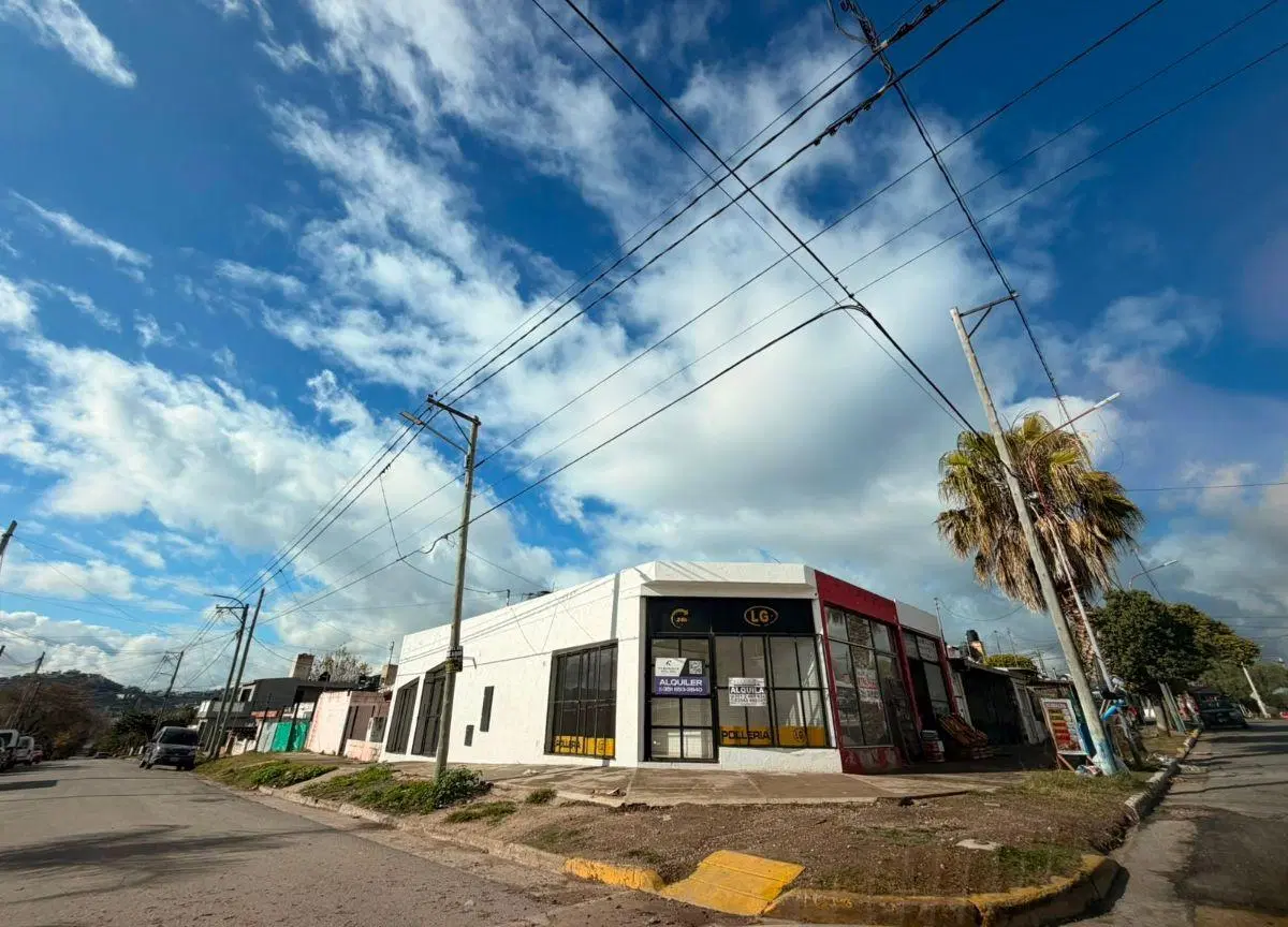 ALQUILO LOCAL 55 M2 SOBRE AV. SIMON BOLIVARD – LA CALERA – B° INDUSTRIAL 3