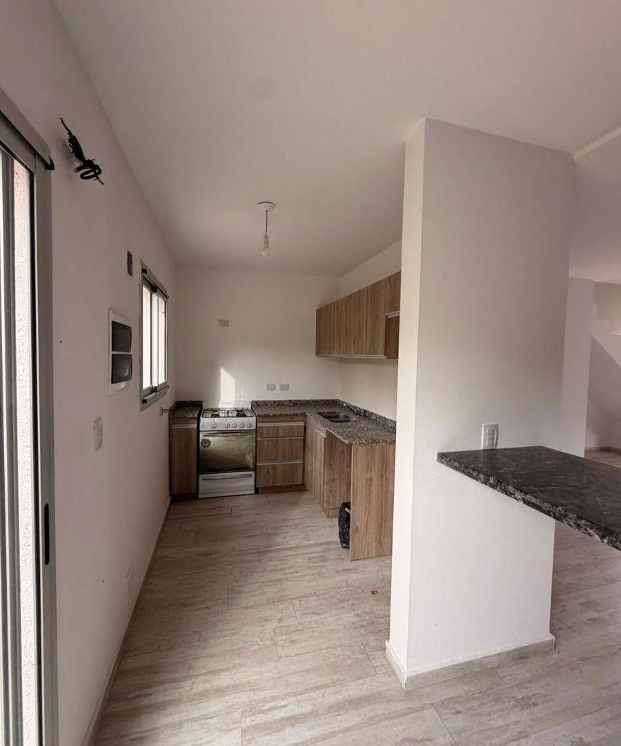 Foto de ALQUILO DUPLEX 2 DORMITORIOS – TERRAZAS DE LA ESTANZUELA – LA CALERA, imagen 2