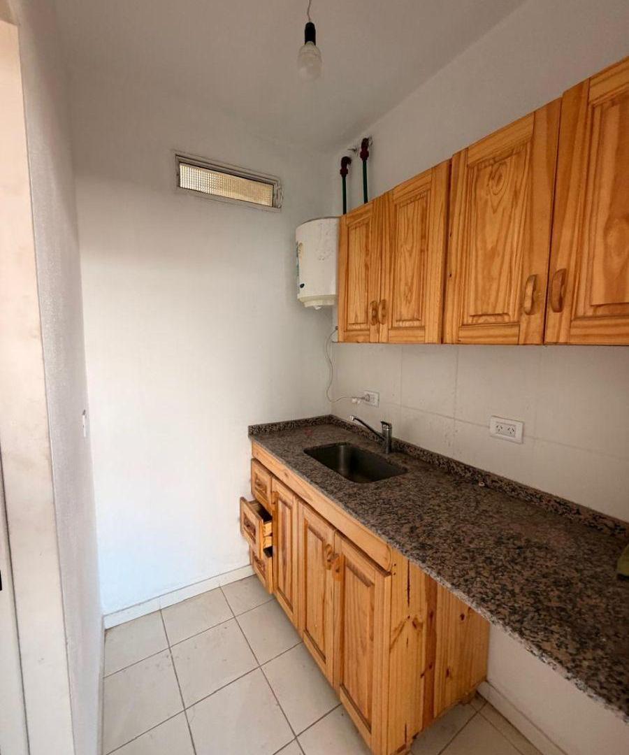 Foto de ALQUILO GALPON 396 M2 + OFICINA 9M2 – LA CALERA – CUESTA COLORADA, imagen 1