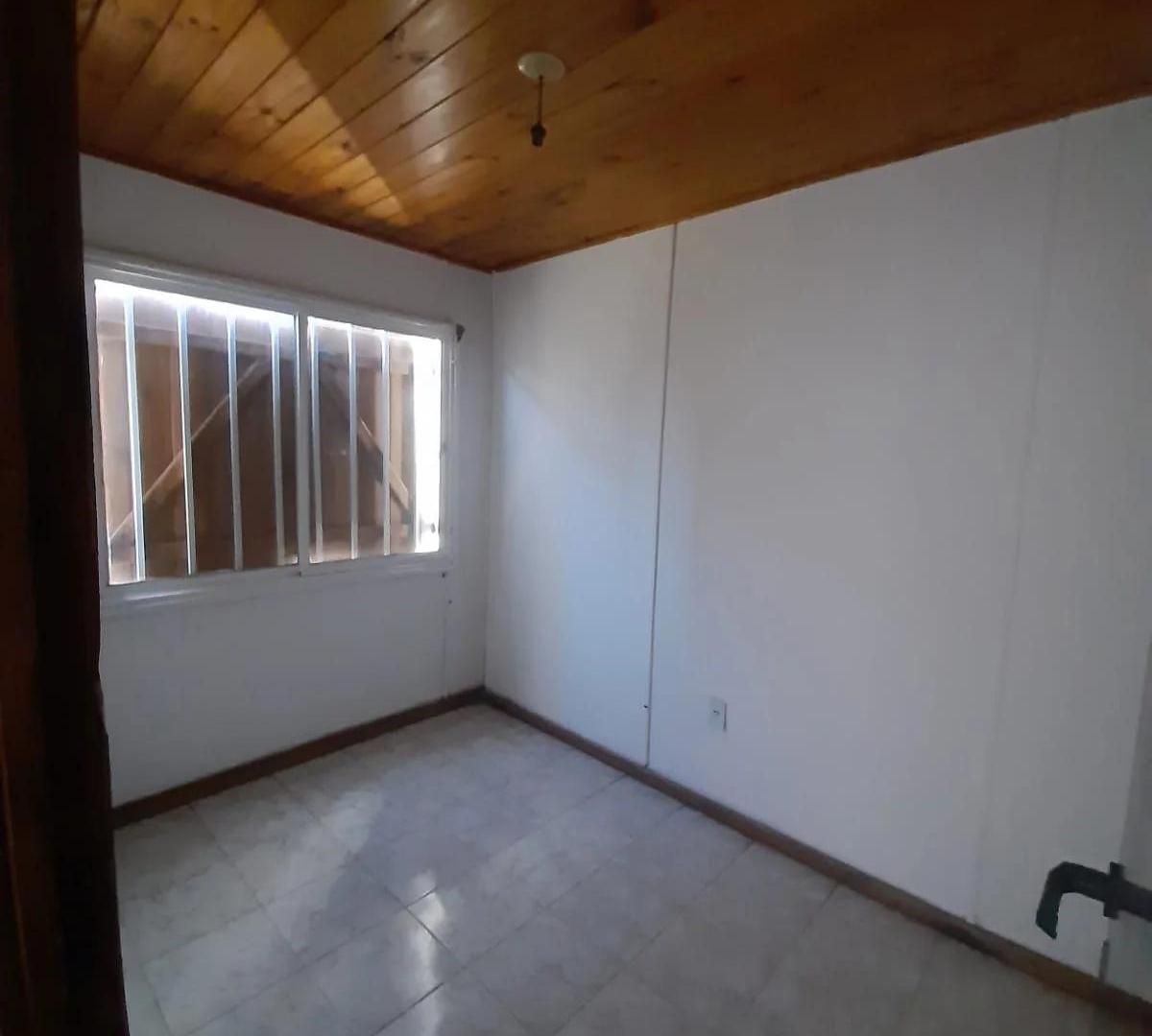 Foto de ALQUILO CASA 2 DORMITORIOS -B° STOECKLIN - LA CALERA, imagen 2