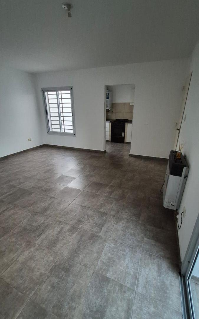 Foto de 1 DORMITORIO C/BALCON. EXPENSAS BAJAS Bº PUEYRREDON, imagen 1