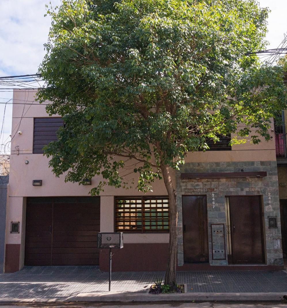 Foto de CASA (PH SIN EXPENSAS) EN VENTA – 4 DORMITORIOS – GARAGE – PATIO – B°, imagen 4