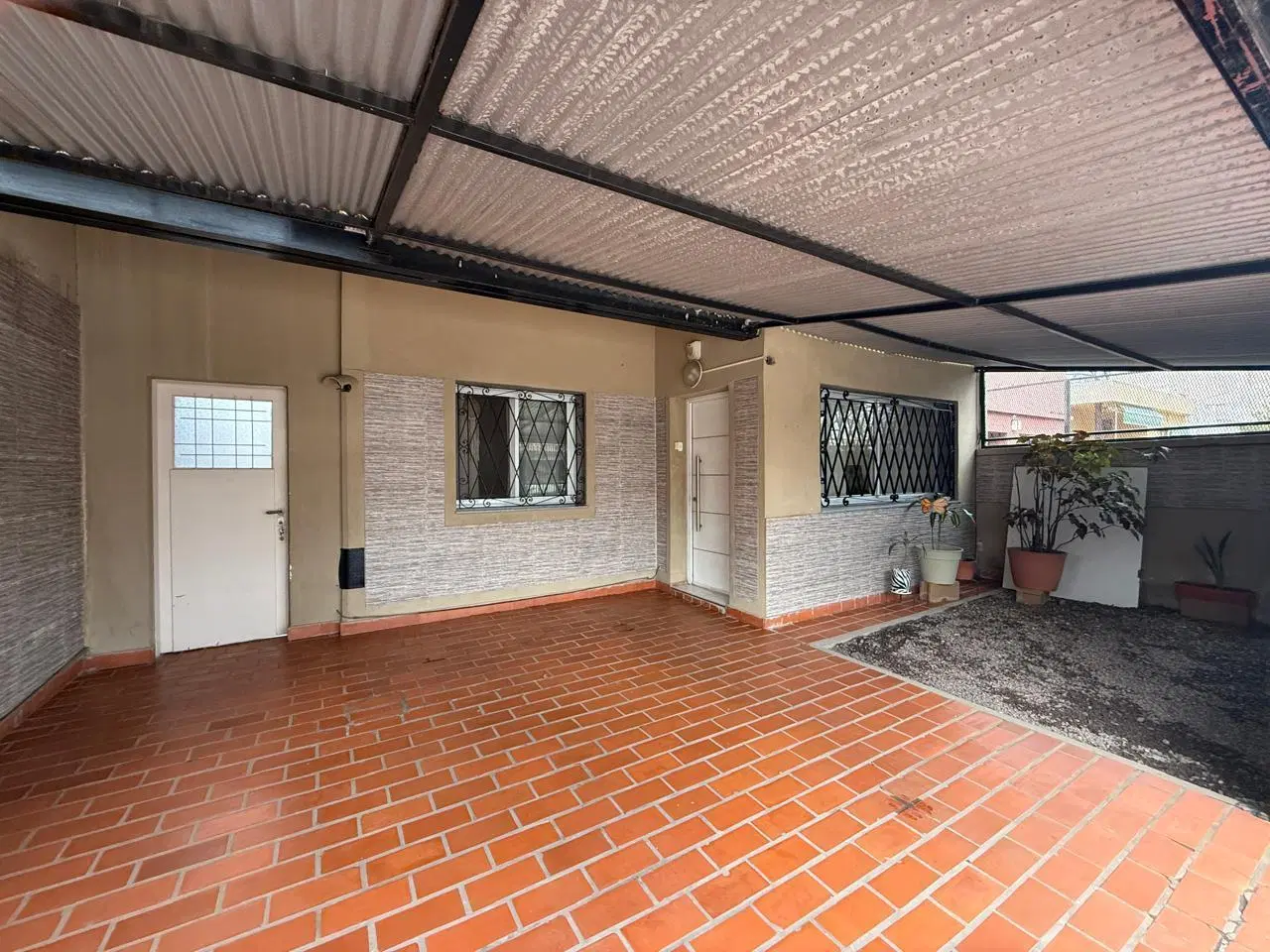 Casa en Venta Fisherton, 3 Dorm. 4