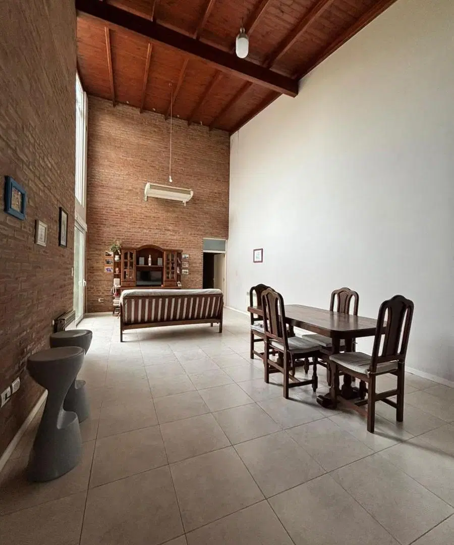 Casa en Venta 3 dorm + Galpón, Fisherton 3