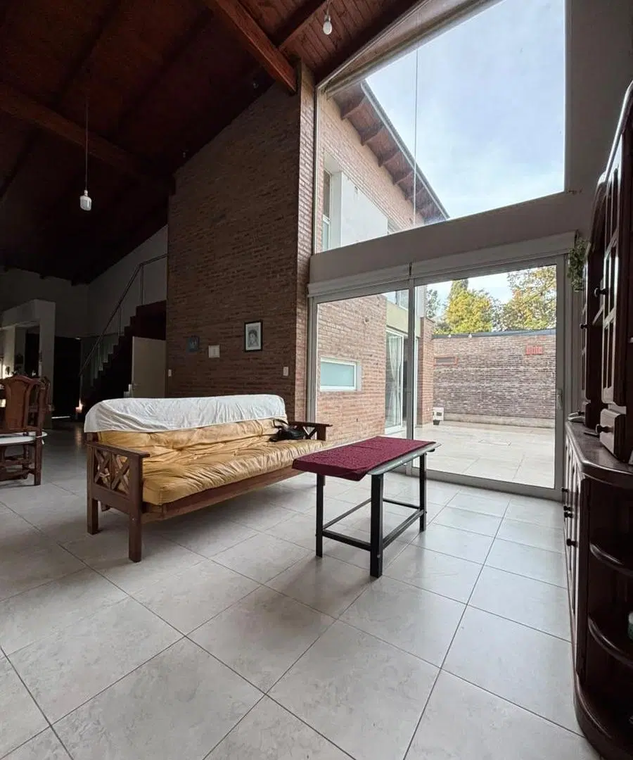 Casa en Venta 3 dorm + Galpón, Fisherton 2