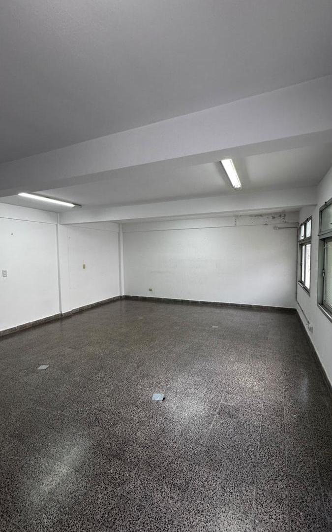 Foto de Oficina / Deposito en excelente ubicacion, imagen 5