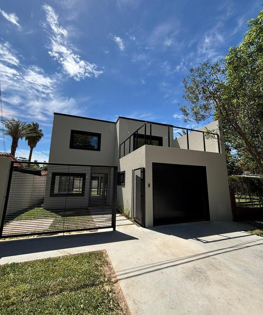 Foto de Casa 3 dormitorios en venta, Funes, imagen 1