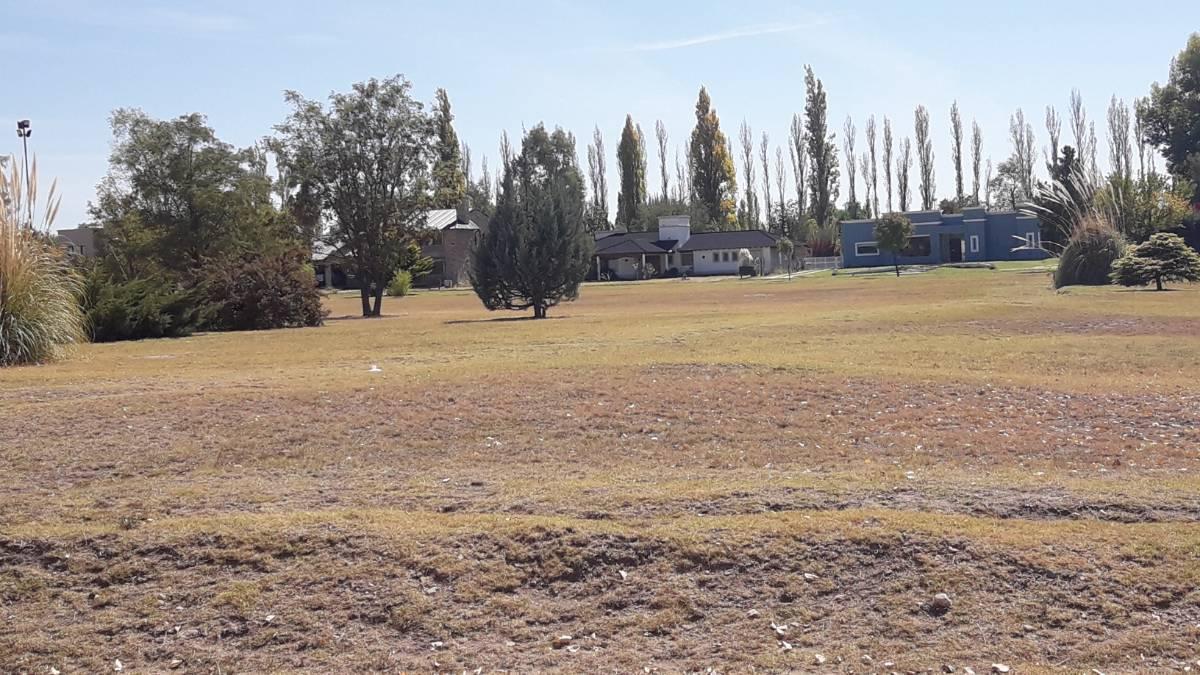 Lotes de 1800 a 2500 m² en El Barrio Los Viñedos 5