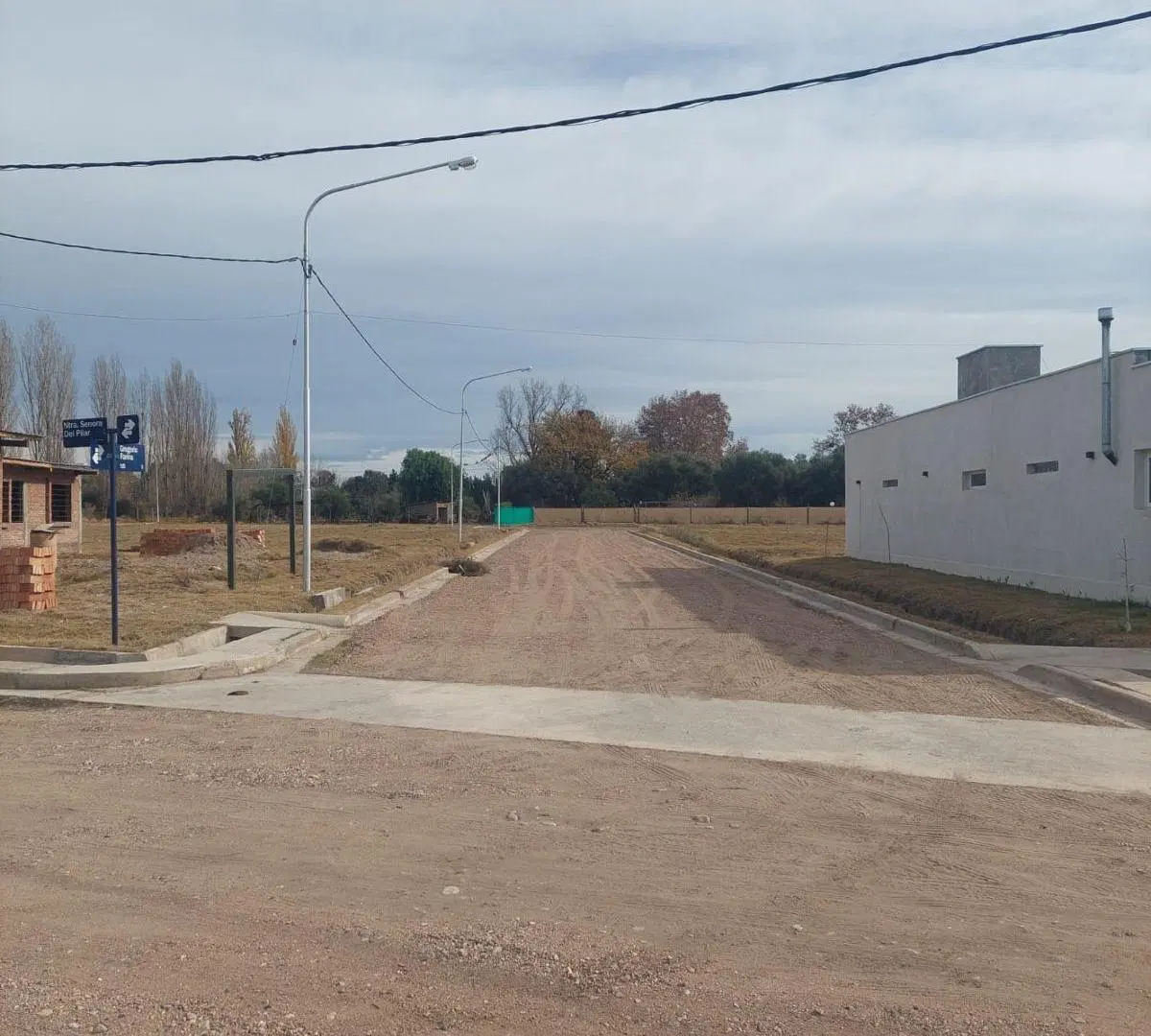 LOTES DE 280M2 Y 424 M2 EN LAS PAREDES 2
