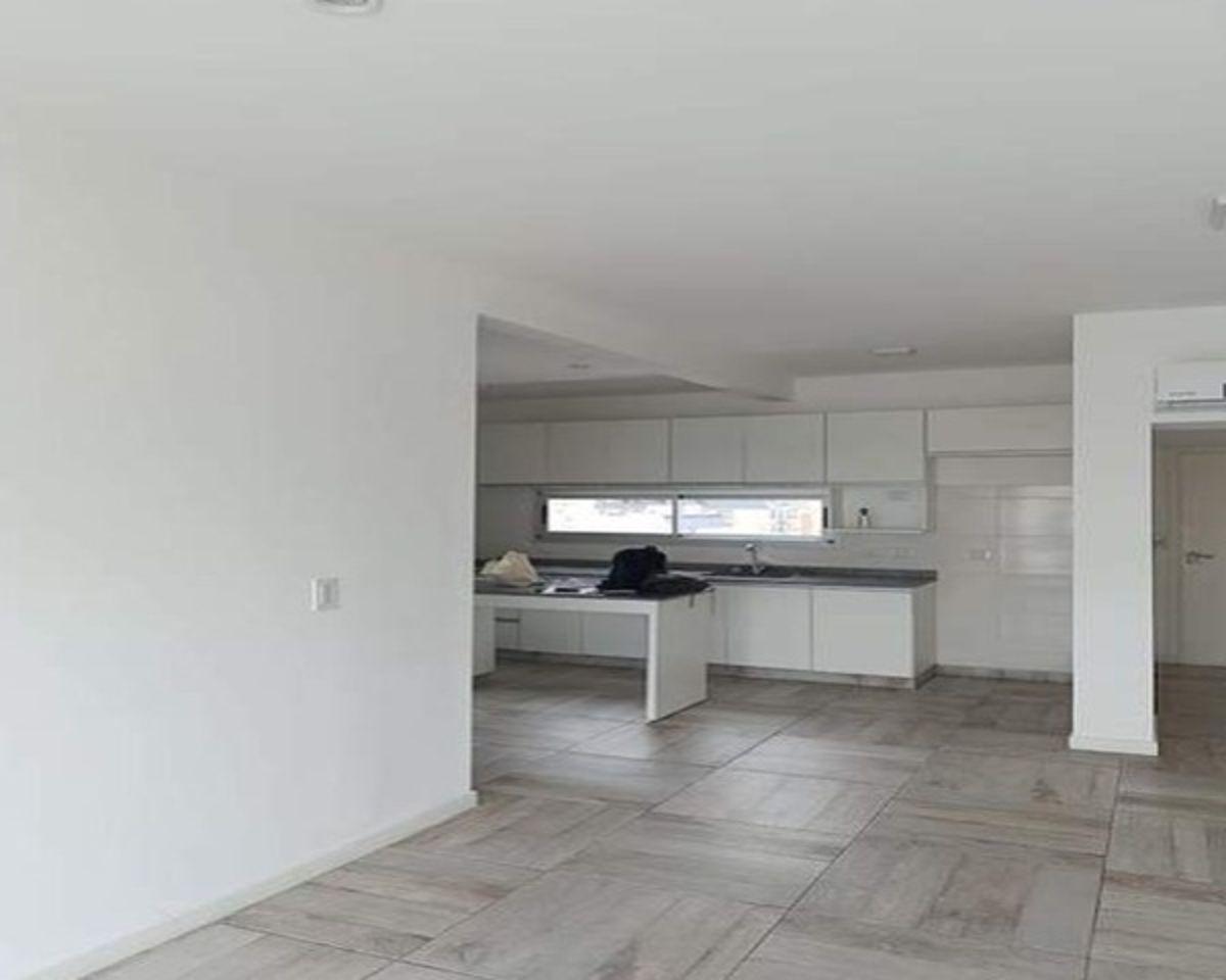 Foto de ALQUILER DE DOS AMBIENTES IMPECABLE/ AMENITIES/COCHERA/APTO/SUBTE, imagen 2