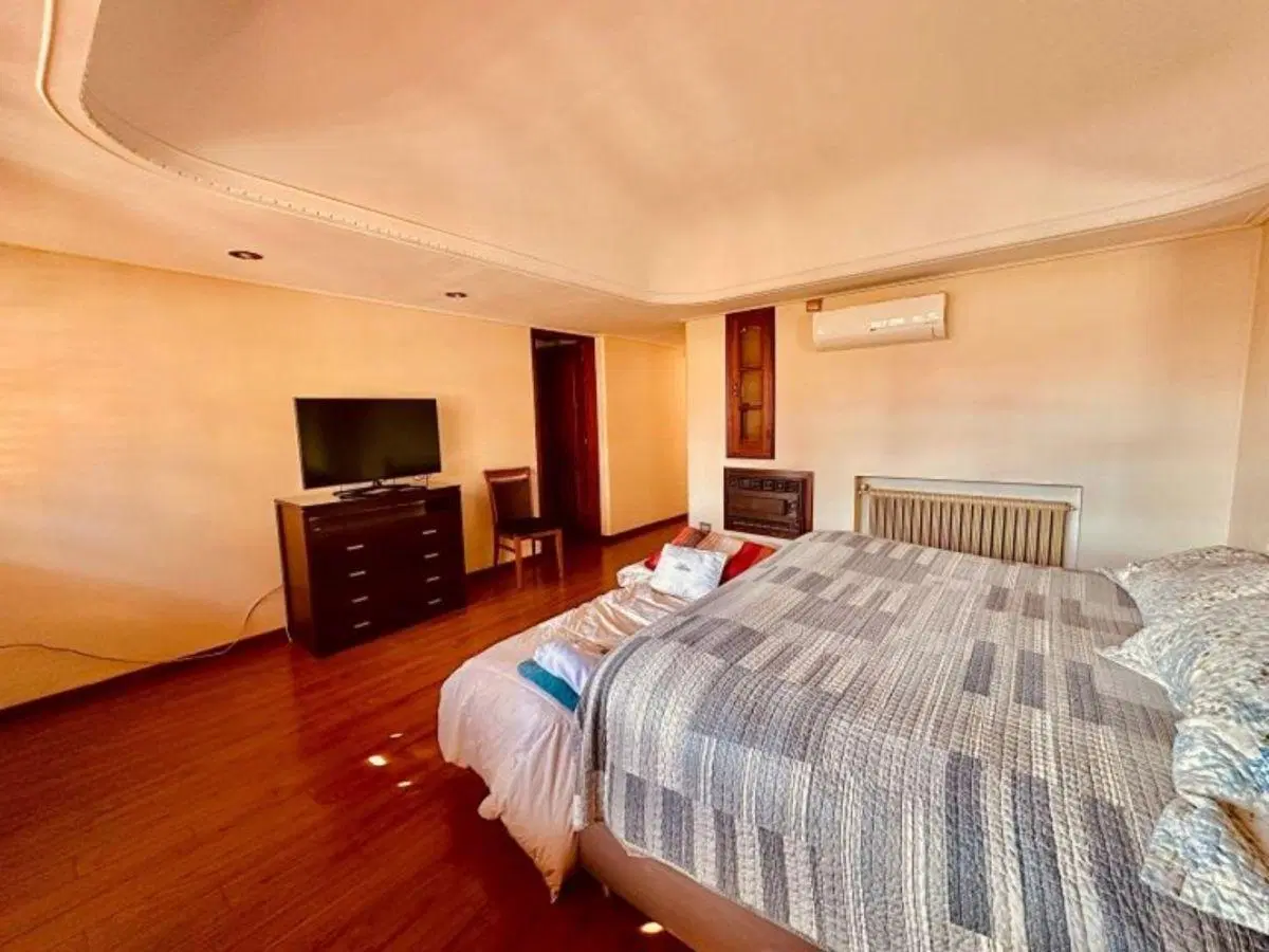 Casa con 513 m² y 4 dormitorios en venta en Quinta Sección 4