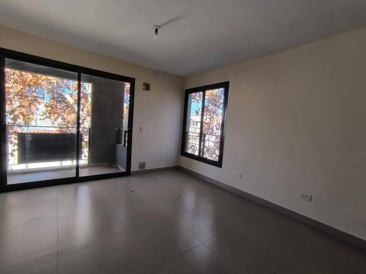 Departamento en Alquiler – 1 Dormitorio con Cochera y Balcón Frontal en Godoy Cruz 5