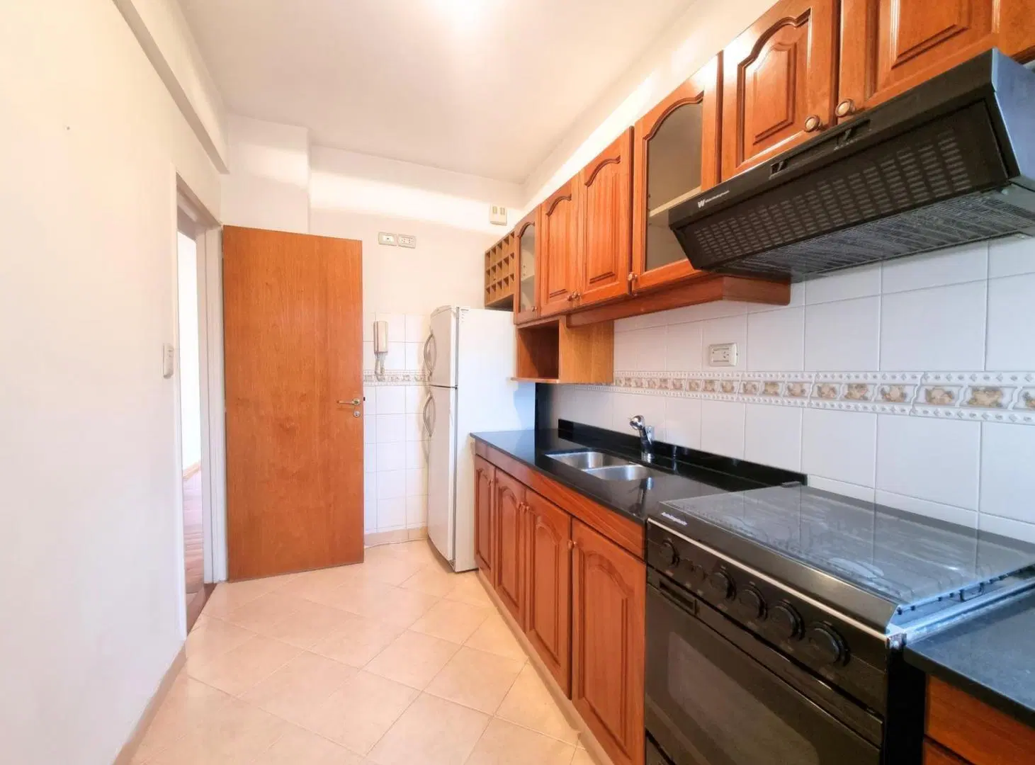 VENTA - Departamento 3 Ambientes al Frente con Balcón - Ramos Mejía 2