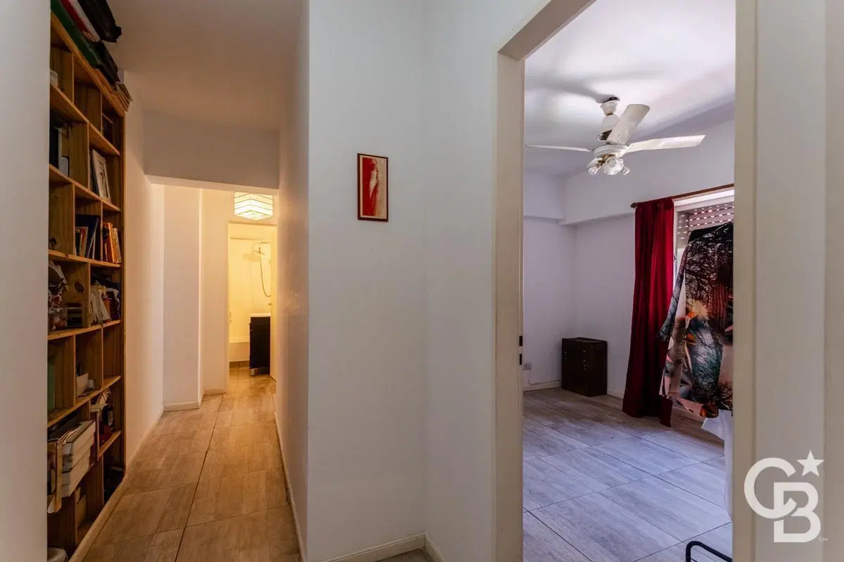 Departamento tres ambientes CON COCHERA  en Caballito 5