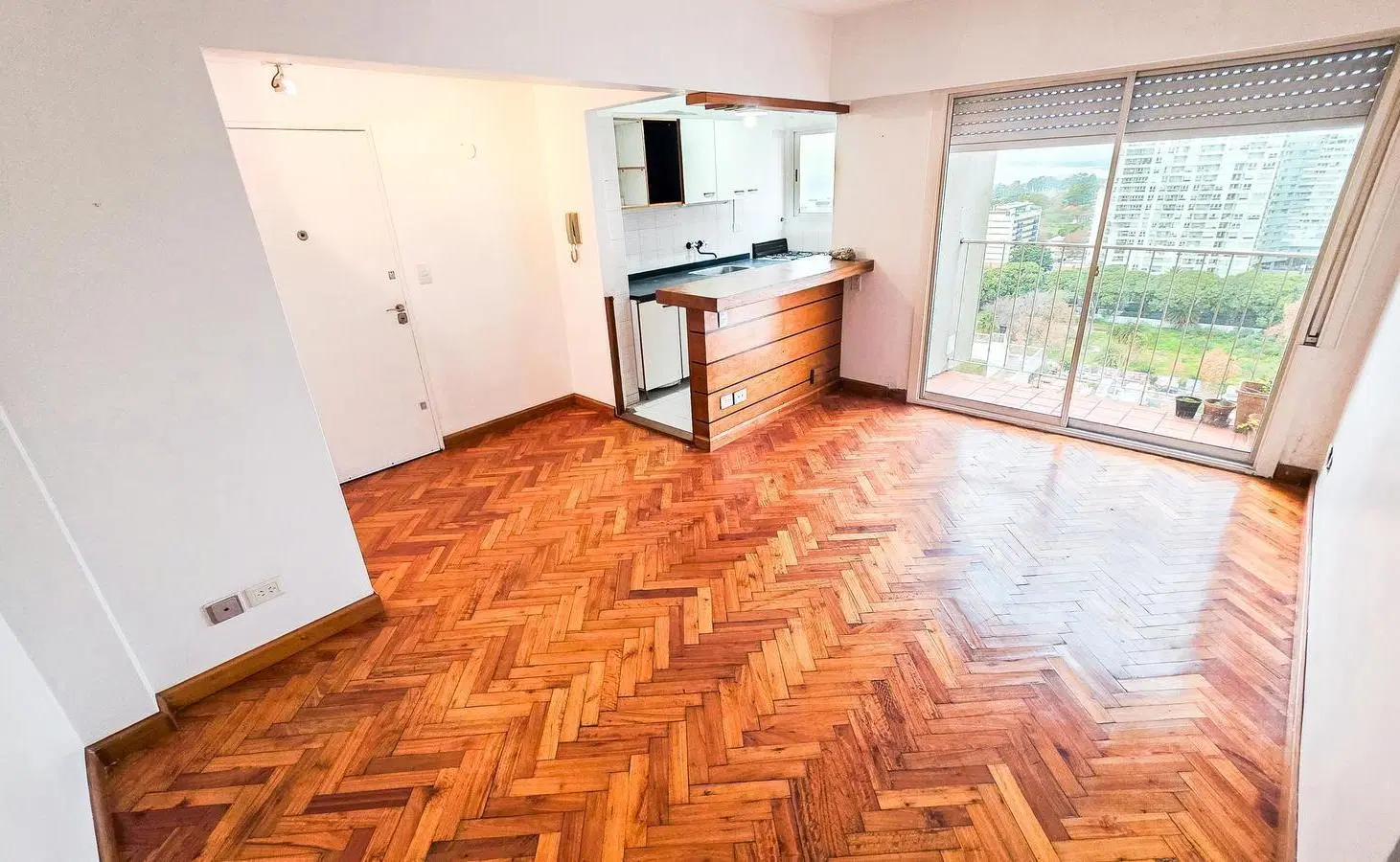 Venta depto 2 ambientes con cochera y balcón vista al río - Olivos - 4