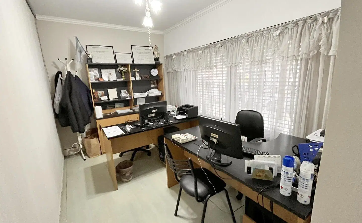 Casa 5 ambientes Barrio Naón 8