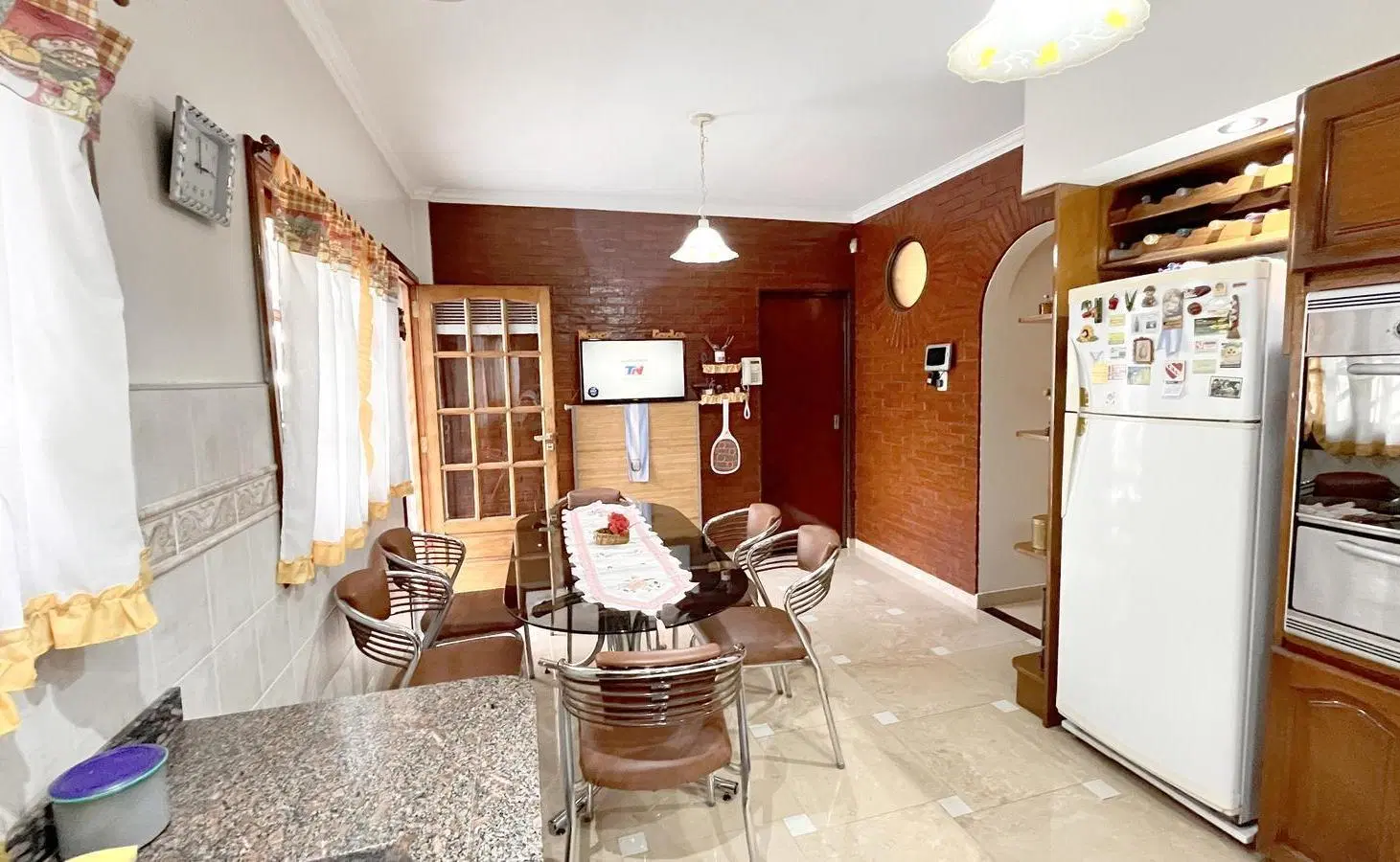Casa 5 ambientes Barrio Naón 3