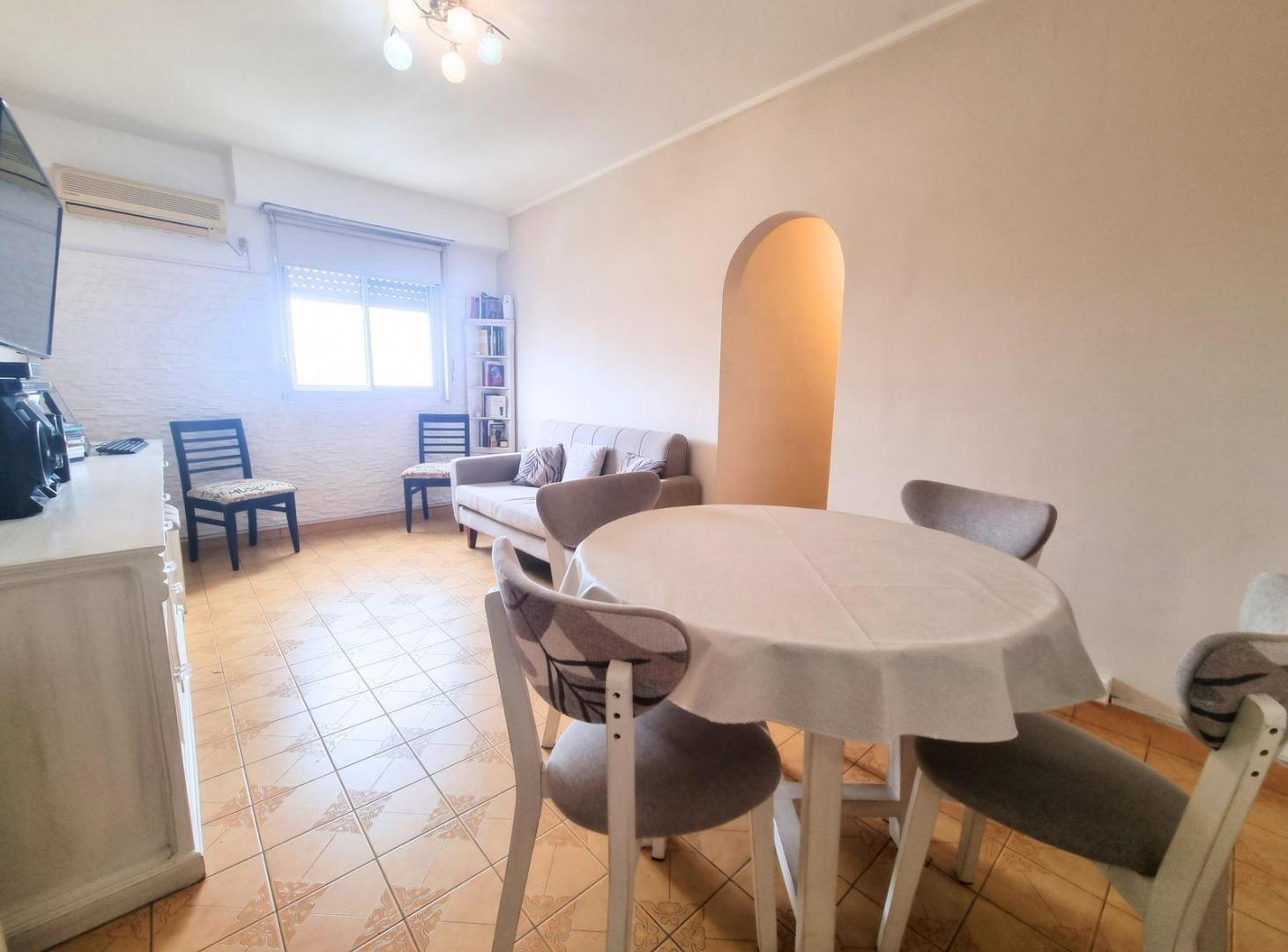 Foto de VENTA - Departamento 2 Ambientes con escritorio en Boedo, imagen 2