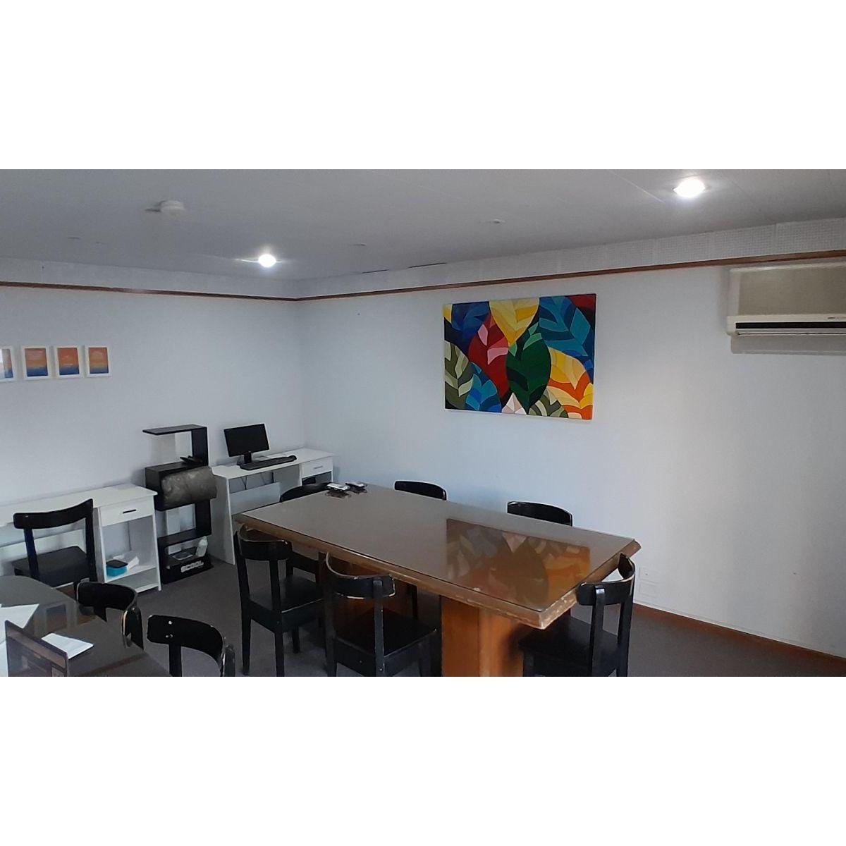 Vivienda + Oficinas + Local 3 Plantas 4
