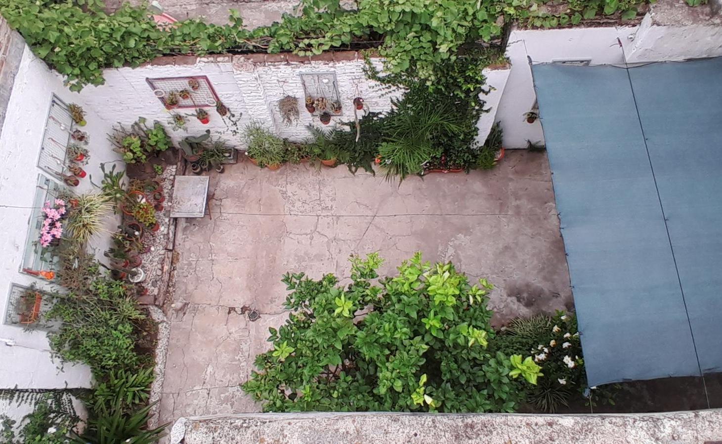 VENTA-CASA 2 PLANTAS-INGRESOS INDEPENDIENTE-REFORMADA
