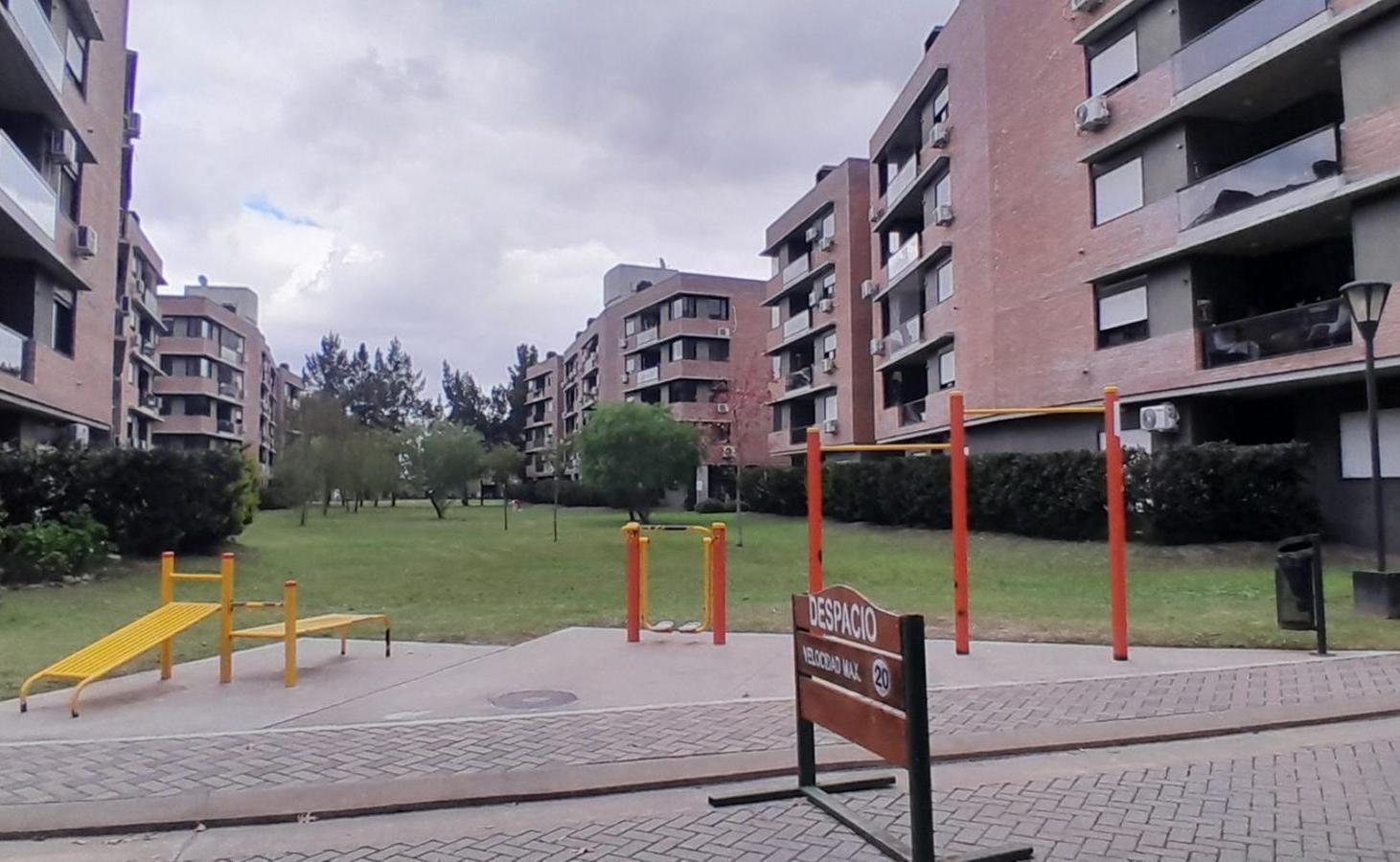 Foto de ALQUILER- PALOS VERDES PILAY-DEPARTAMENTO 2 DORM-COCHERA-BALCON CON, imagen 2