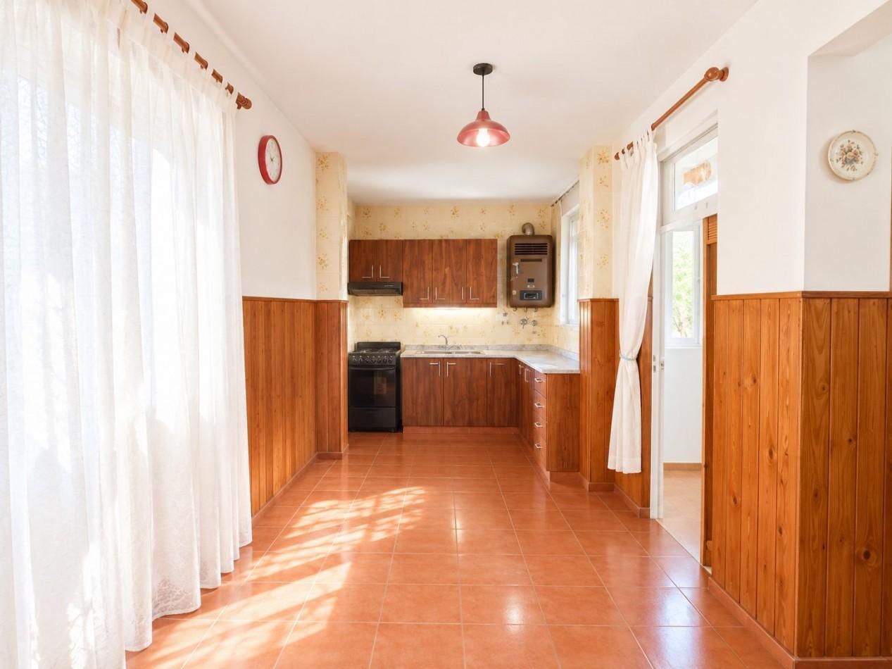 Foto de CASA-PASILLO-CORDOBA Y FRANCIA-2 DORMITORIOS-2 BANOS-PATIO-TERRAZA, imagen 4