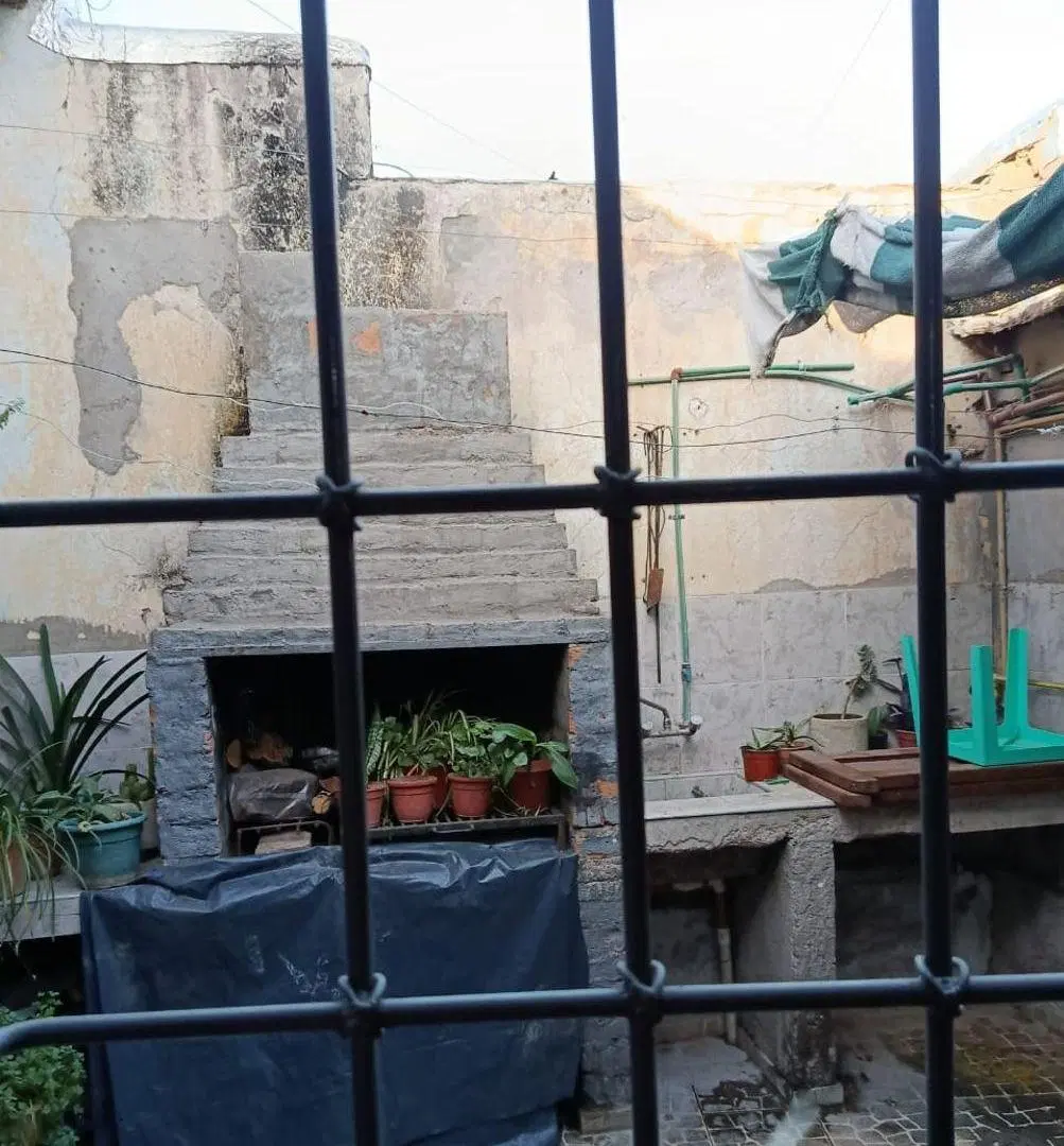 Casa en venta en esquina de calle Pedro Molina y Lavalle 5