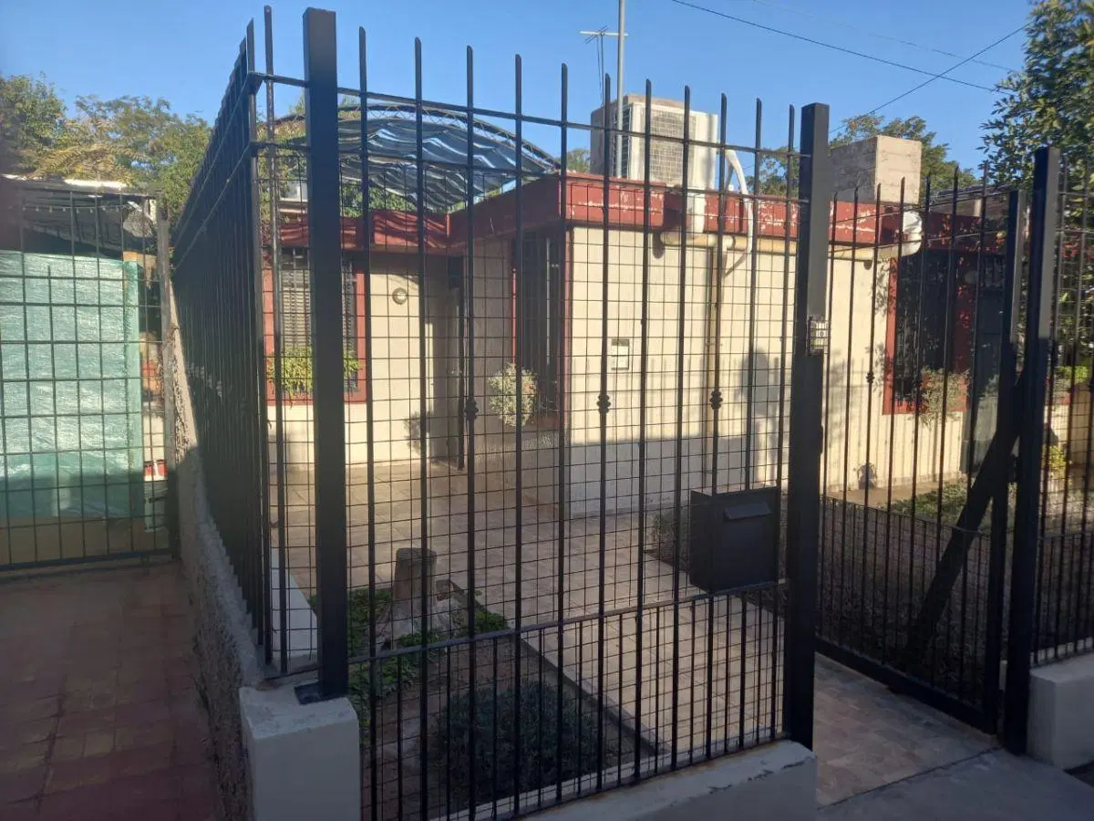 Casa en venta en un punto estratégico de Las Heras 1