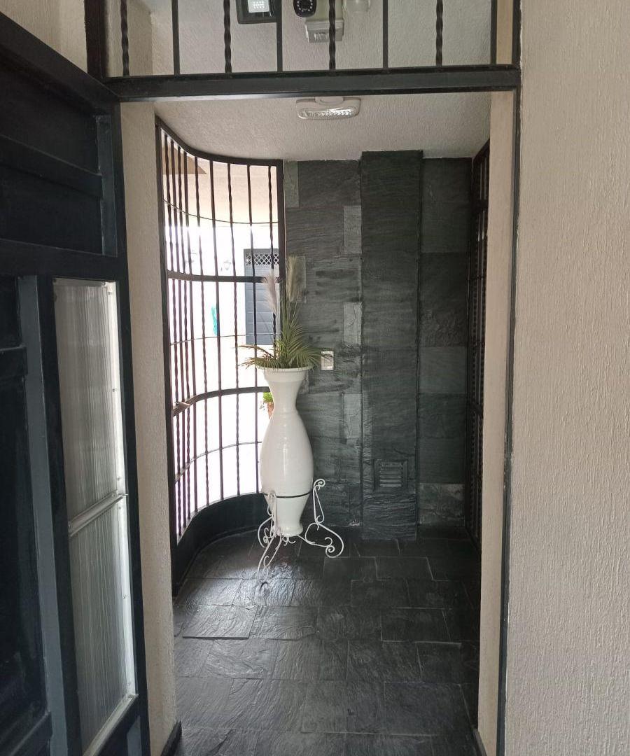Foto de DEPARTAMENTO DE 1 DORMITORIO EN GUAYMALLEN, imagen 2