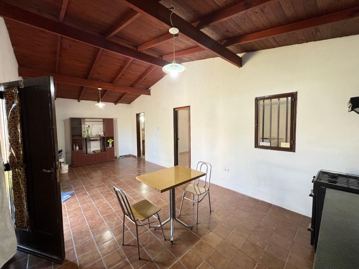 Foto de Casa en venta 90 m2 en La Falda - patio y cochera, imagen 4