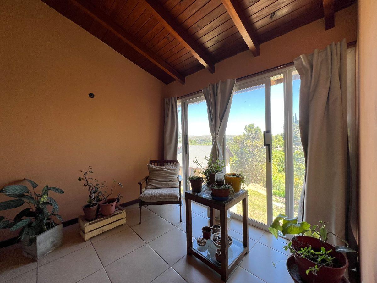 Foto de Casa + 3 cabañas en venta, Villa Giardino, imagen 2