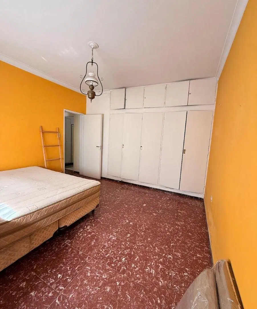 Casa en venta de dos dormitorios, pleno centro de La Falda 1