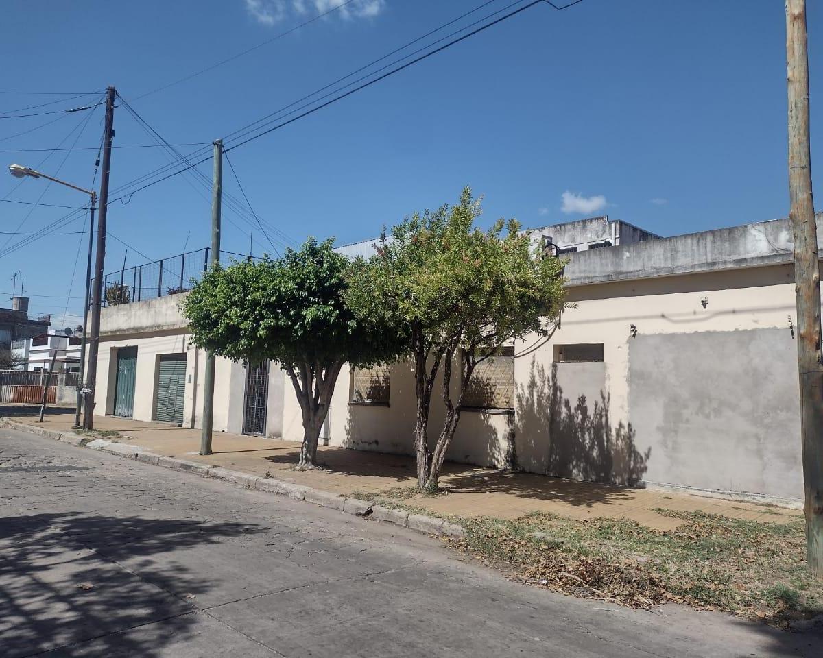 Venta - PH 3 Amb y 2 Locales - Hornos 984 - Villa Lynch 3