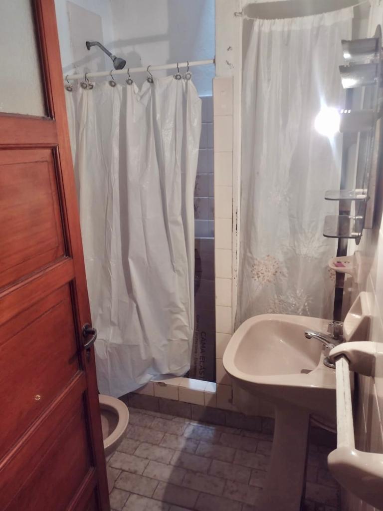 Foto de VENTA - PH 3 AMB CON PATIO - CARBONE 3736 - SANTOS LUGARES, imagen 4