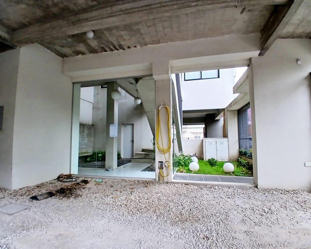 Foto de VENTA - COCHERA SEMICUB U.F - FISCHETTI 4596 - CASEROS, imagen 2