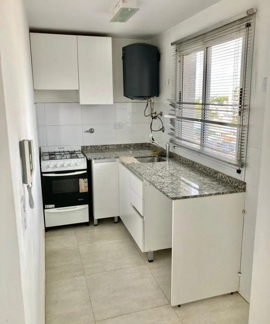 Alquiler Departamento 2 Ambientes con balcon en Alfonsina Storni 1721 , Santos lugares 2