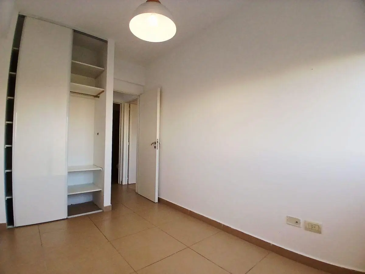Alquiler Departamento 3 Ambientes con cochera en Fischetti 4943, Caseros 5