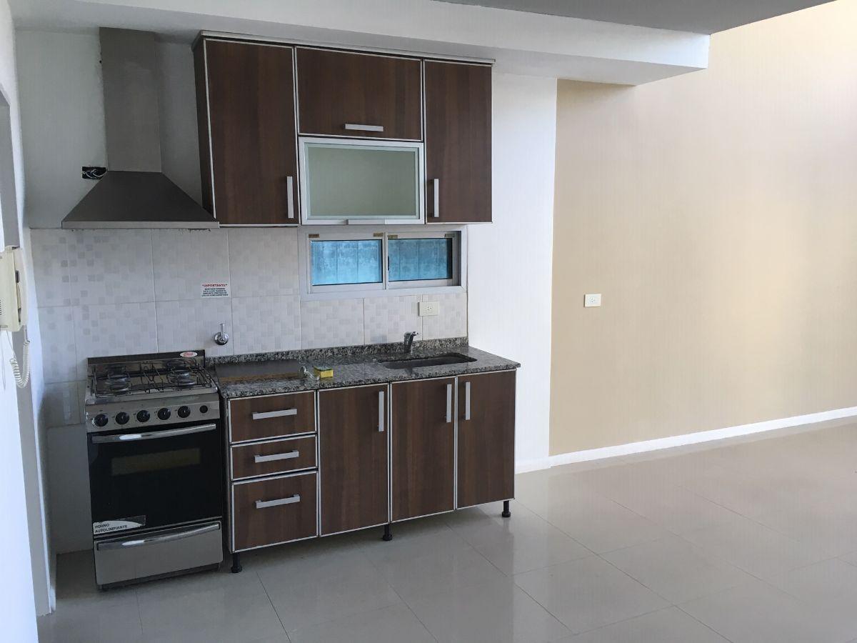 Foto de ALQUILER DEPARTAMENTO 2 AMBIENTES CON BALCON EN SANTOS LUGARES. PIO XII, imagen 2