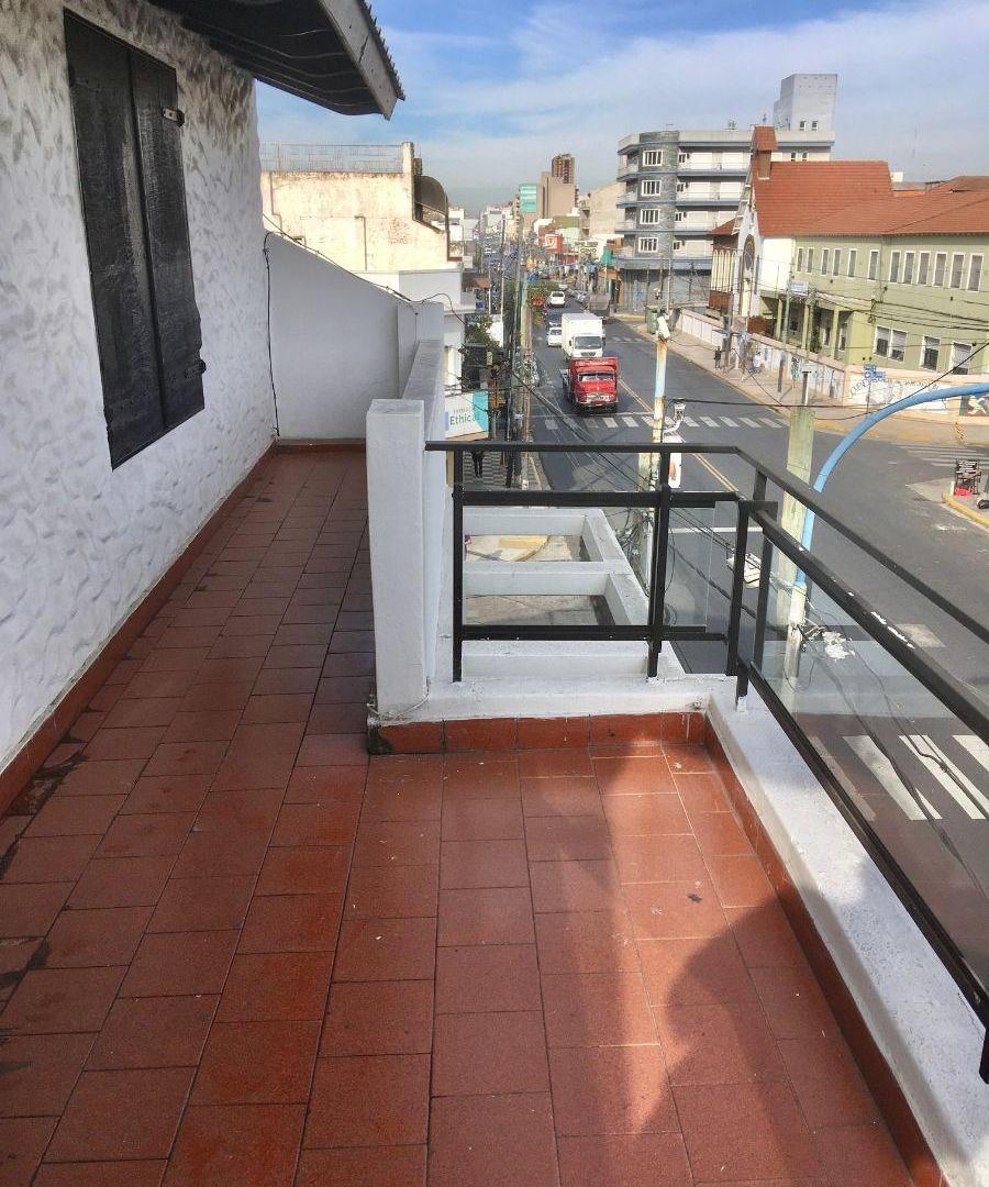 Foto de ALQUILER PH 5 AMBIENTES CON GARAGE EN CASEROS, imagen 1